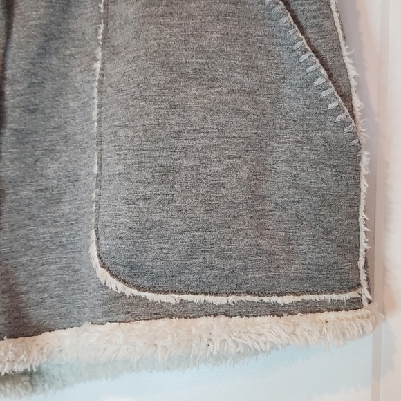 PJ Salvage Gray Plush Fleece Sherpa Lined Drawstring Lounge Shorts L - Picture 3 of 8